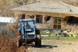 lavorazione terreno azienda agricola funari claudio azienda danneggiata_da_raw
