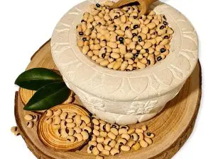 Fagioli-occhio-nero-sfusi