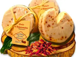 Formaggio al peperoncino