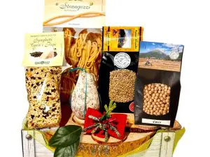 Cesto di Natale aziendale Norcia con ceci lenticchia salame e pasta